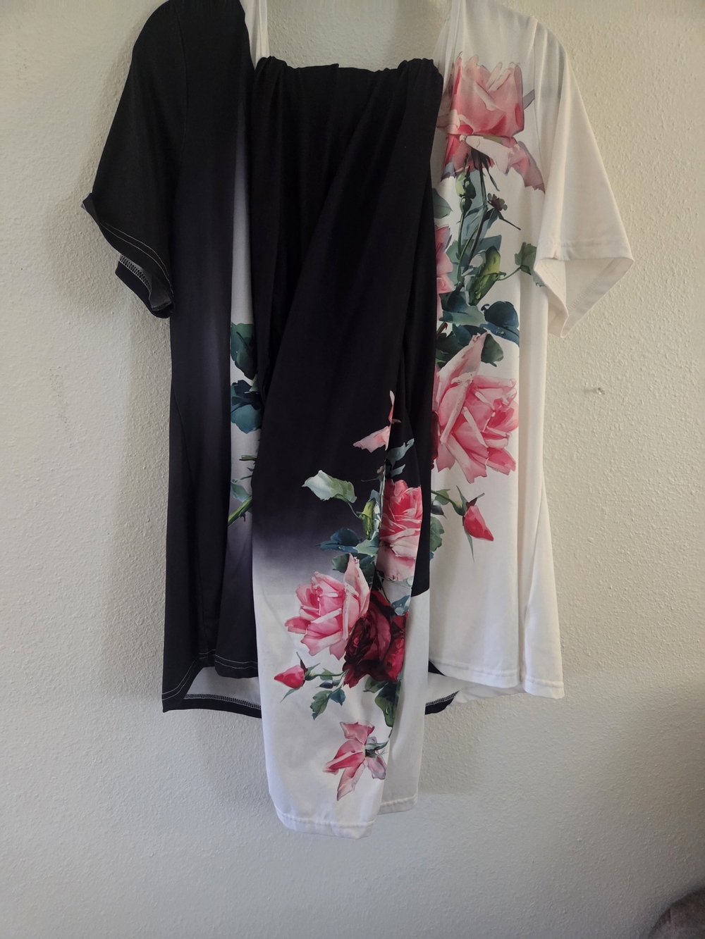 Women's Floral Print Short Sleeve Top - White & Black with Pink Roses - Picture 3 of 3